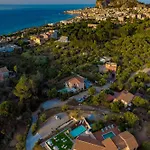 Pater Meus - Sea View, Pool & Parking 체팔루