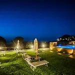 아파트호텔 Pater Meus - Sea View, Pool & Parking