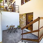 아파트호텔 Pater Meus - Sea View, Pool & Parking