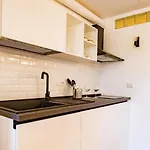 Pater Meus - Sea View, Pool & Parking 4* 체팔루