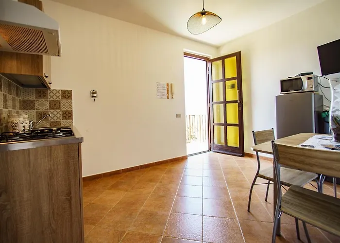 Pater Meus - Sea View, Pool & Parking