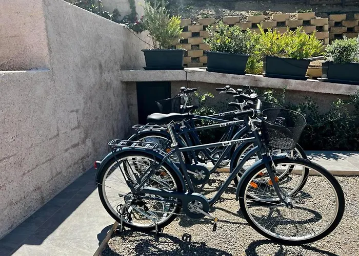 Pater Meus - Sea View, Pool & Parking Lejlighedshotel